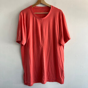 Nike Dri-Fit Men’s Coral Short Sleeve Tee L with Black Logo